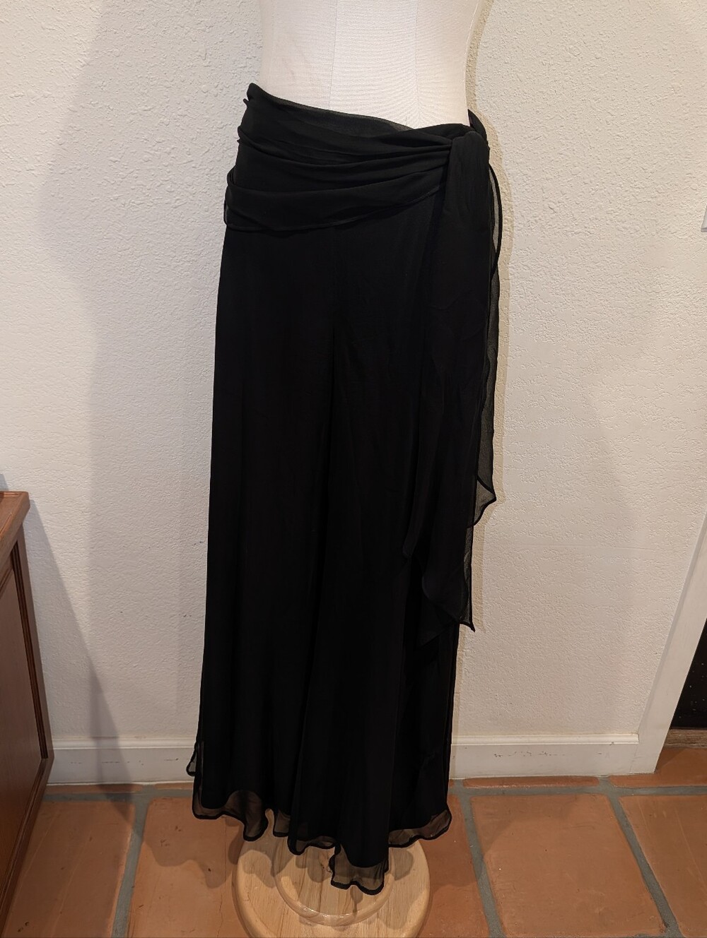 Cache Black Wrap Silk Chiffon Pants with Tie Waist - Picture 4 of 6